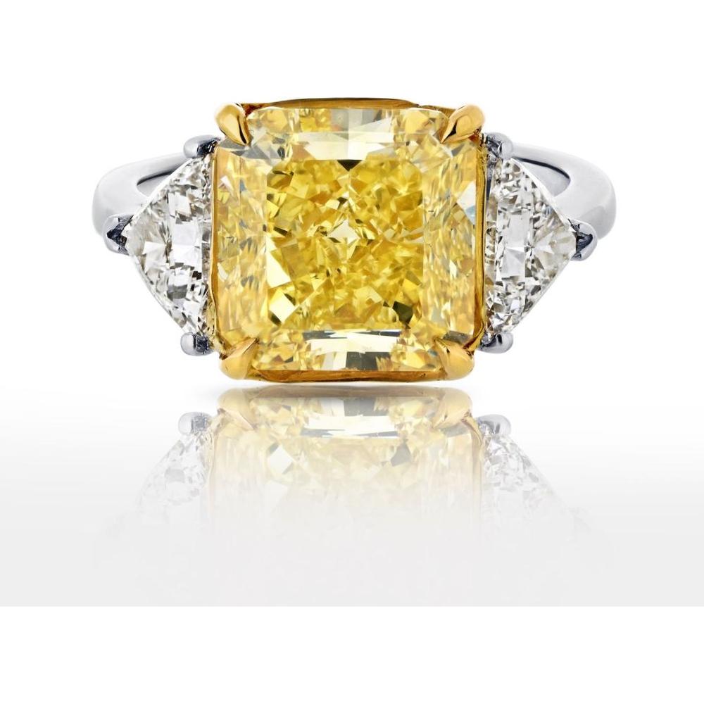 18K Yellow Gold and Platinum Fancy Yellow Diamond Ring with Trilliant Side Stones - 5.81 Carats Total Diamond Weight