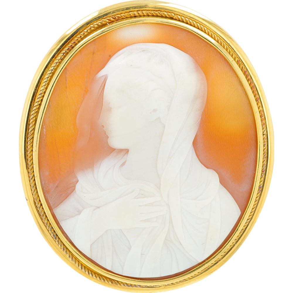 18K Yellow Gold Cameo Pendant with Sculpted Shell - Circa 1890