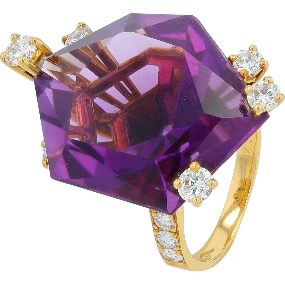 18K Yellow Gold Chaumet Amethyst and Diamond Cocktail Ring - 1.00 Carat Diamond Total Weight