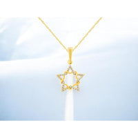 18K Yellow Gold Diamond Star Pendant Necklace - 0.07 Carats Total Diamond Weight