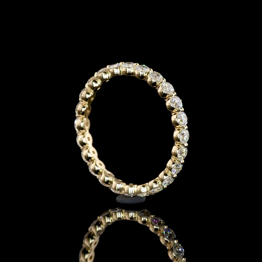 18K Yellow Gold Eternity Band with 24 Prong-Set Round Brilliant Cut Lab Diamonds - 1.09 Carat Total Weight, E-F Color VS1 Clarity - Covaloro Fine Jewelry