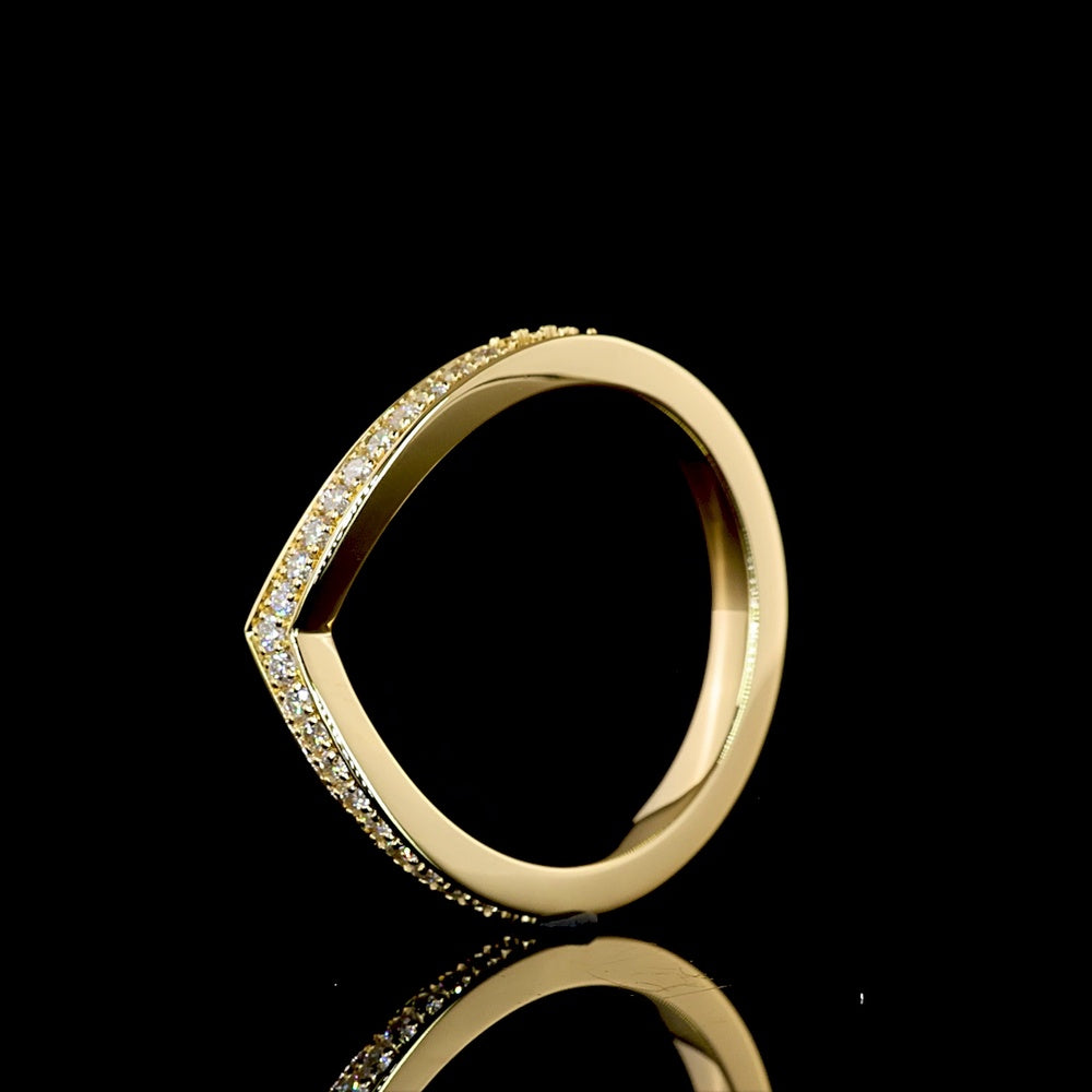 18K Yellow Gold Half Eternity Band with 21 Brilliant Cut Round Lab-Grown Diamonds - 0.16 Carat Total Weight - Covaloro Fine Jewelry