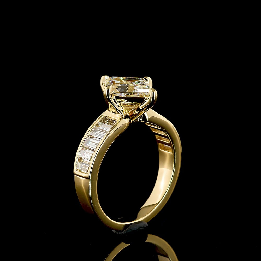 18K Yellow Gold Kite-Shape Solitaire Shank Ring with Bezel & Prong Set Lab Diamonds - 3.93 Carats Total Diamond Weight - Covaloro Fine Jewelry