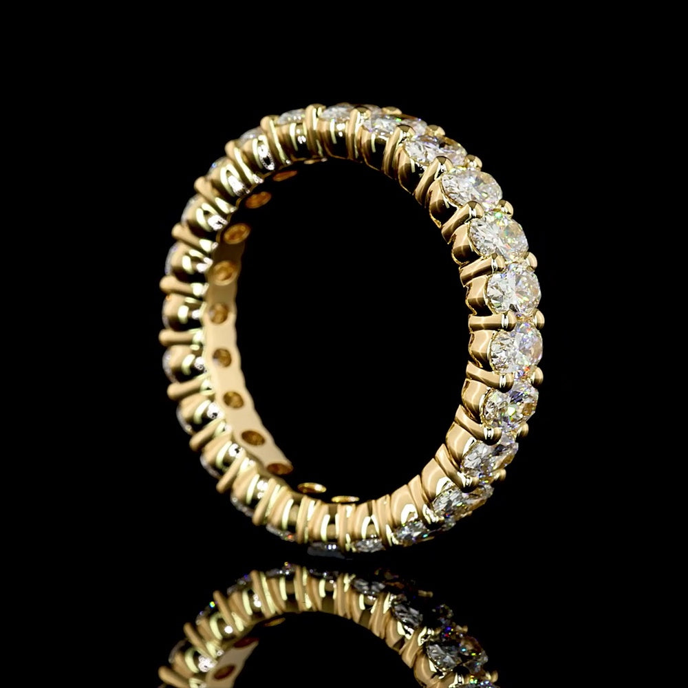 18K Yellow Gold Oval Cut Lab Diamond Eternity Band - 2.61 Carat Total Weight, E-F Color, VS Clarity, 24 Stones - Covaloro Fine Jewelry