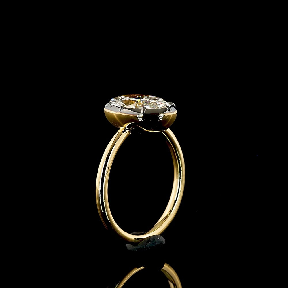18K Yellow Gold Oval Cut Solitaire Ring with Black Rhodium Prong Bezel Setting - 2.87 Carat Lab Grown Diamond F VS2 IGI Certified - Covaloro Fine Jewelry