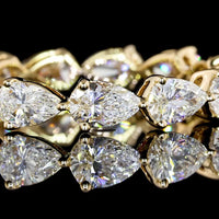 18K Yellow Gold Pear Shape Eternity Band with East-West Set Lab Diamonds - 2.02 Carat Total Diamond Weight - Covaloro Fine Jewelry