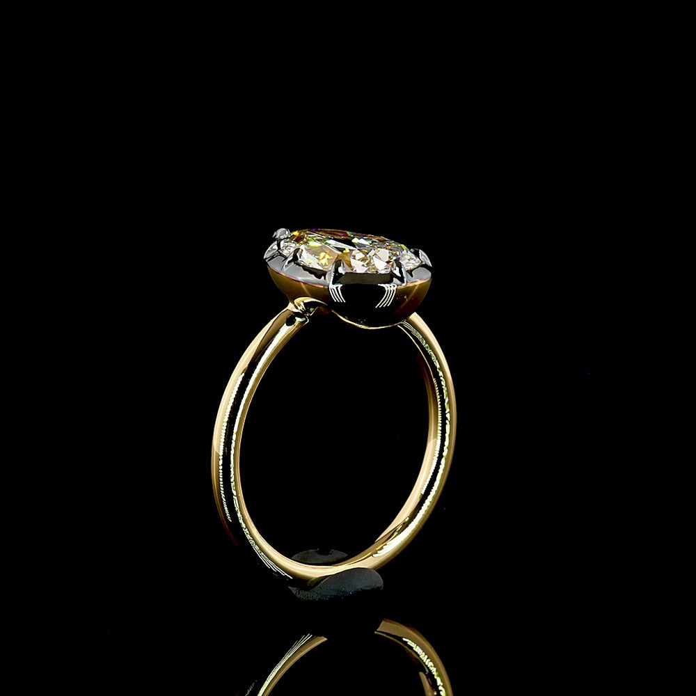 18K Yellow Gold Pear Shape Solitaire Ring with Black Rhodium Bezel and Prong Setting - 2.69 Carat IGI Certified Lab Grown Diamond E VVS2 - Covaloro Fine Jewelry