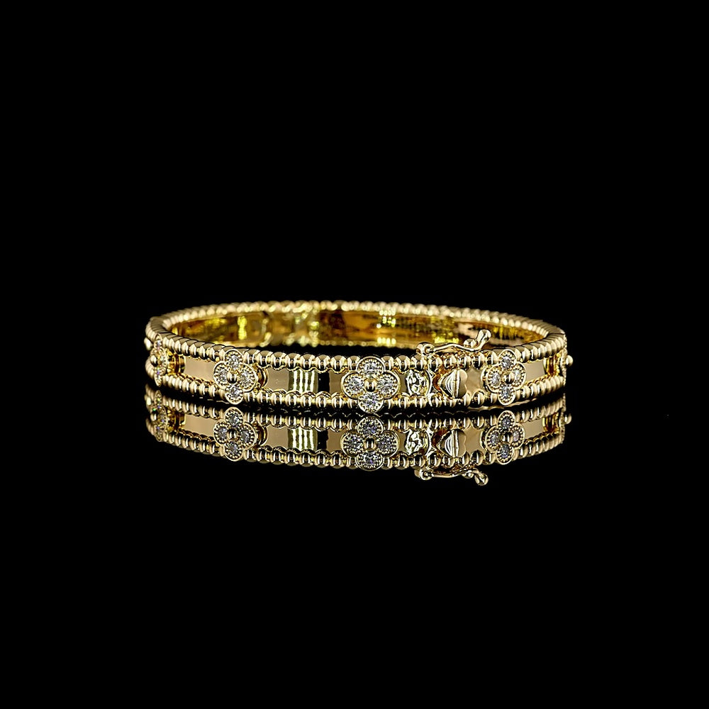 18K Yellow Gold Round Bangle Bracelet with Bezel Set Lab Diamonds - 1.19 Carat Total Weight, E-F Color, VS Clarity - Covaloro Fine Jewelry