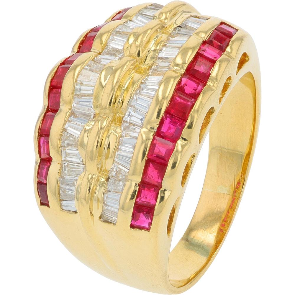 18K Yellow Gold Ruby and Diamond Ring - 1.55 Carats Ruby, 0.80 Carats Diamond