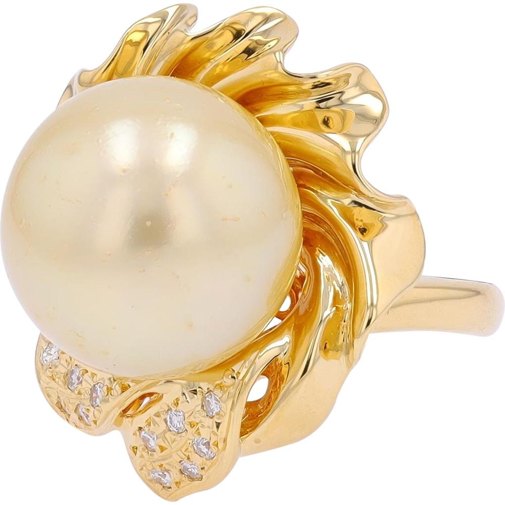 18K Yellow Gold South Sea Pearl Ring with Diamond Accents - 0.08 Carat Total Diamond Weight