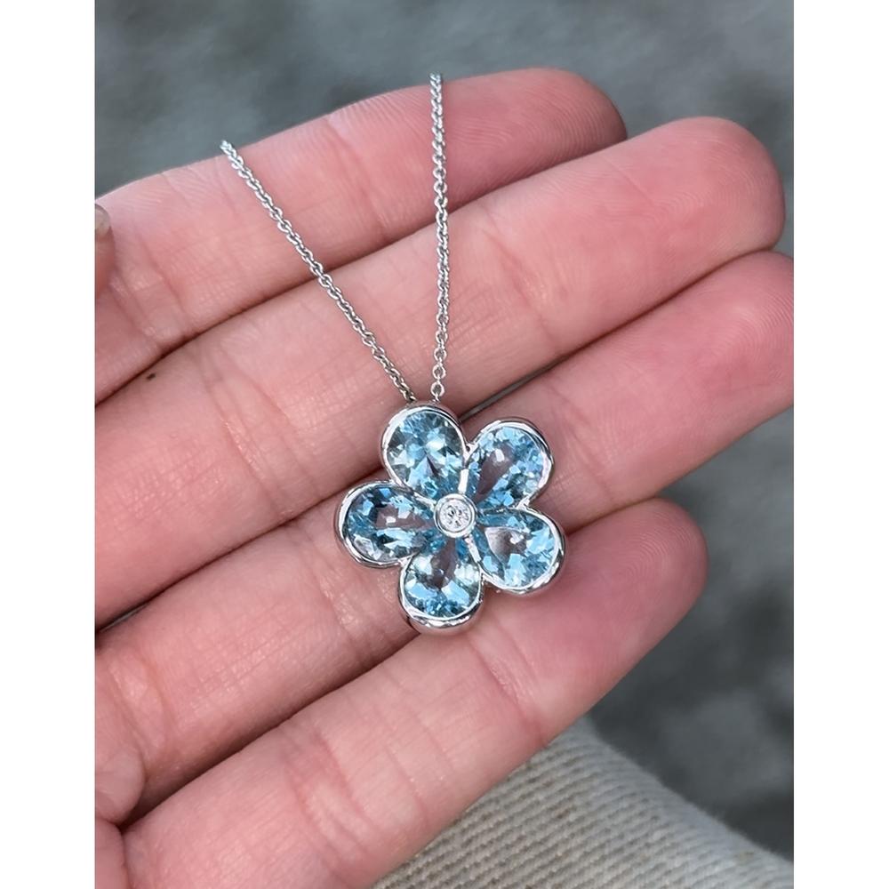 Charles Krypell - Diamond and Aquamarine Semi Bezel Aquamarine Flower Pendant in 18K White Gold