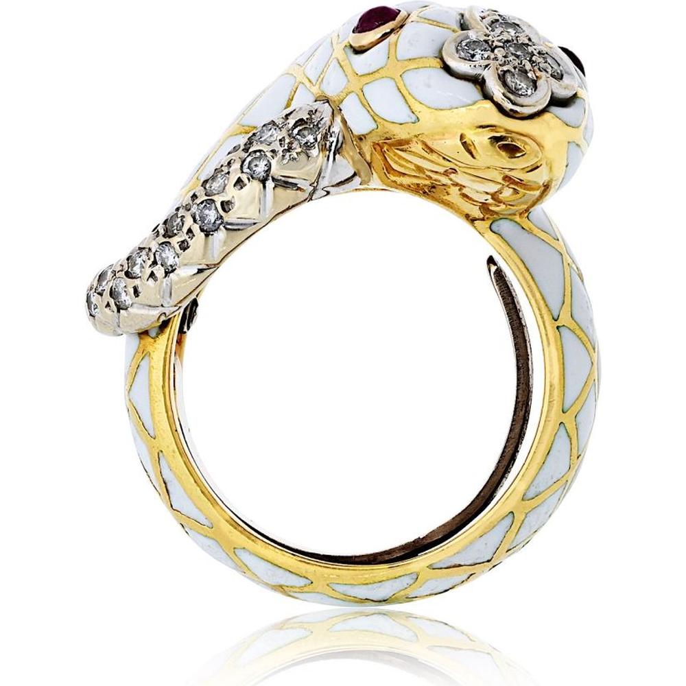 Classic Pearl Strand Necklace with Luminous Round Pearls