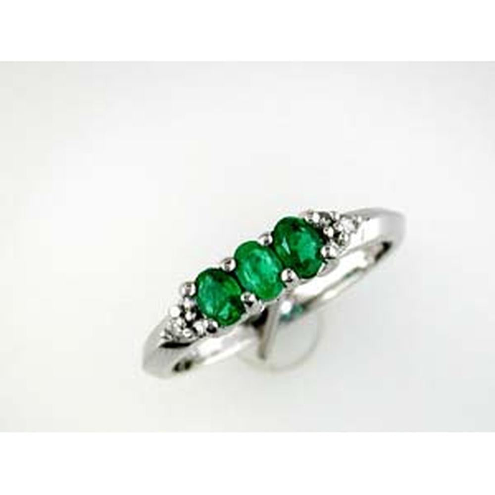 Enchanting 14K White Gold Emerald & Diamond Ring - Timeless Elegance