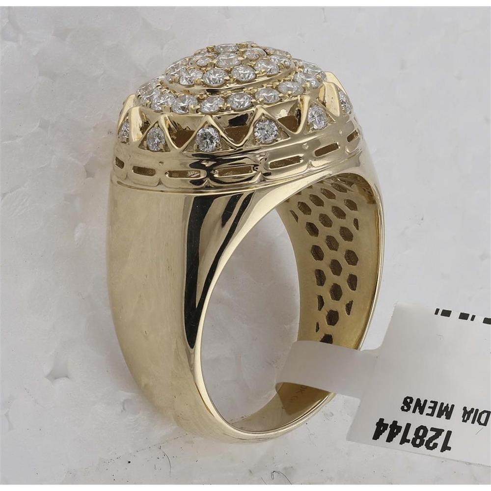 GND 10K Yellow Gold Ring with 1.50 Carat Round Pave-Set Diamonds in Circle Cluster Design