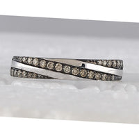 GND 14K White Gold Diagonal Stripe Band Ring with Prong-Set Round Brown Diamonds - 1/4 Carat Total Diamond Weight