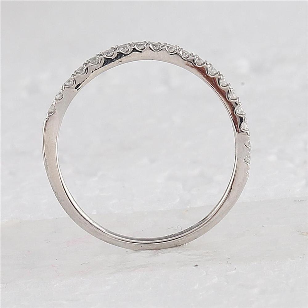 GND 14K White Gold Oval Diamond Halo Bridal Wedding Ring Set with Round Diamonds – 1-1/2 Carat Total Diamond Weight