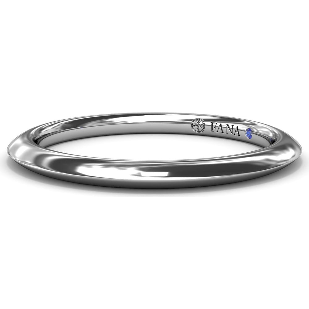 Knife-Edge Wedding Band with Polished Finish by Fana
