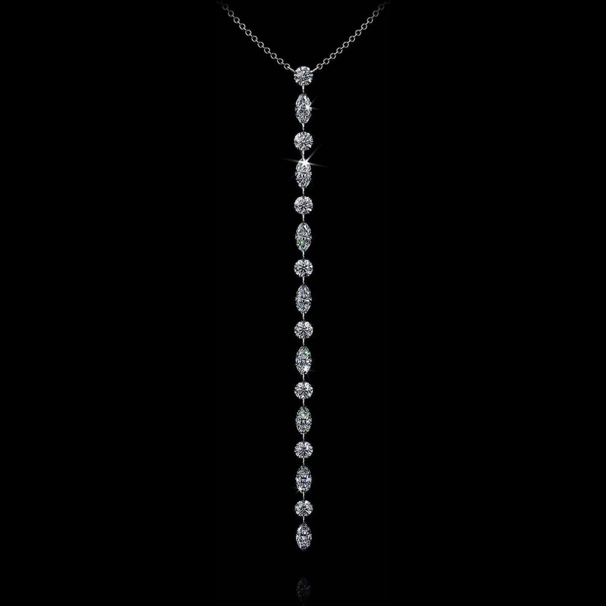 Aresa New York - Lovelace Note F Necklaces - 18K White Gold with 3.00 cts. of Diamonds