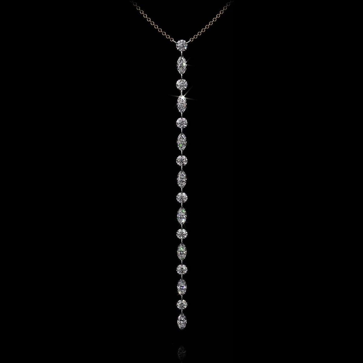 Aresa New York - Lovelace Note F Necklaces - 18K Yellow Gold with 3.00 cts. of Diamonds