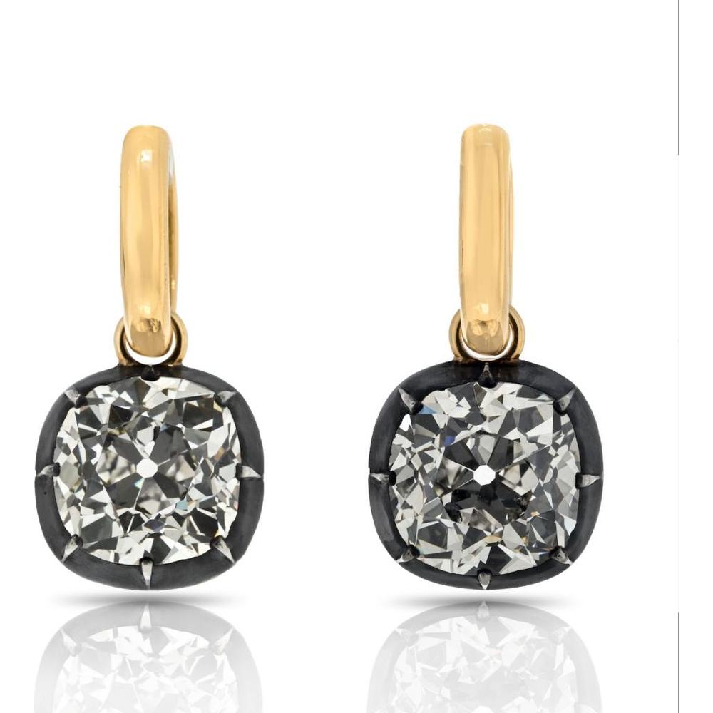 Luxurious 18K Yellow Gold Vintage Diamond Drop Earrings - 14.60 Total Carat Weight Diamonds