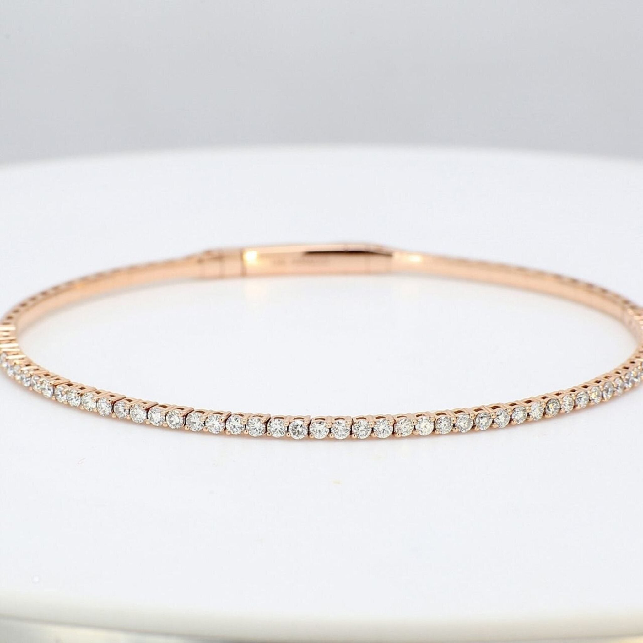 Ninacci 18K Rose Gold 1.02 Carats Prong-Set Diamond Oval Shaped Bangle