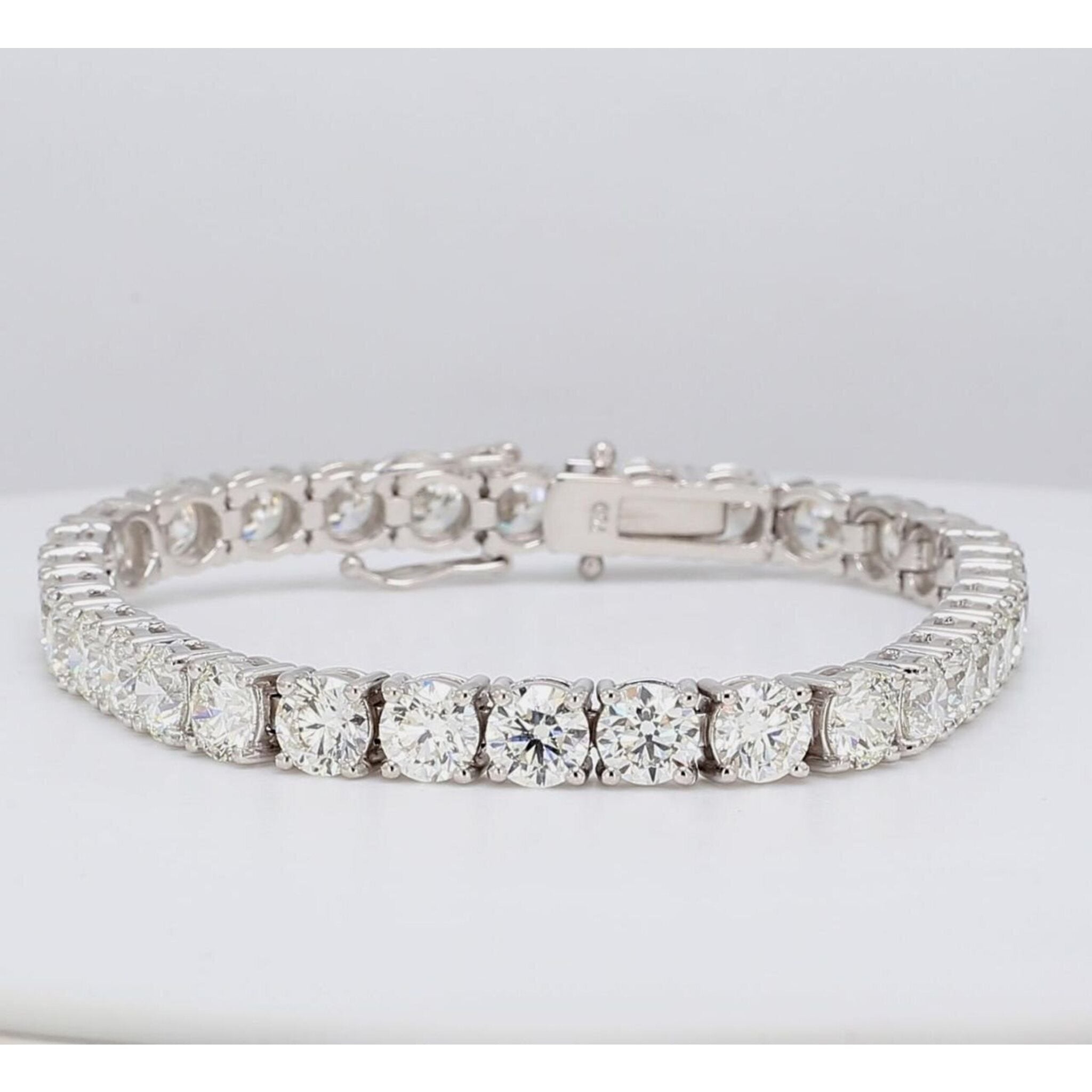 Ninacci 18K White Gold 7.25" 8.94 Carats Round Diamond Tennis Bracelet