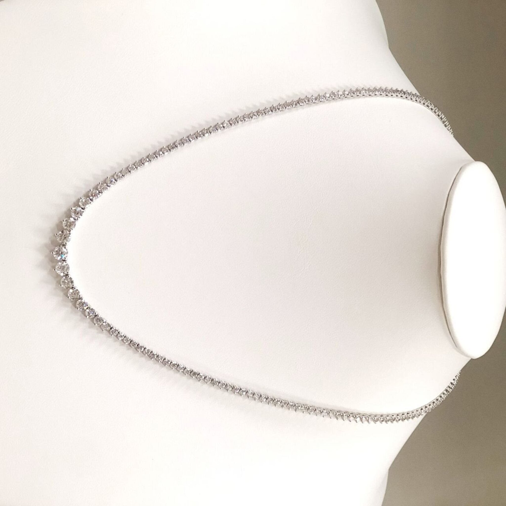 Ninacci 18K White Gold 7.25 Carats Graduated Tennis Necklace with 174 Round Diamonds