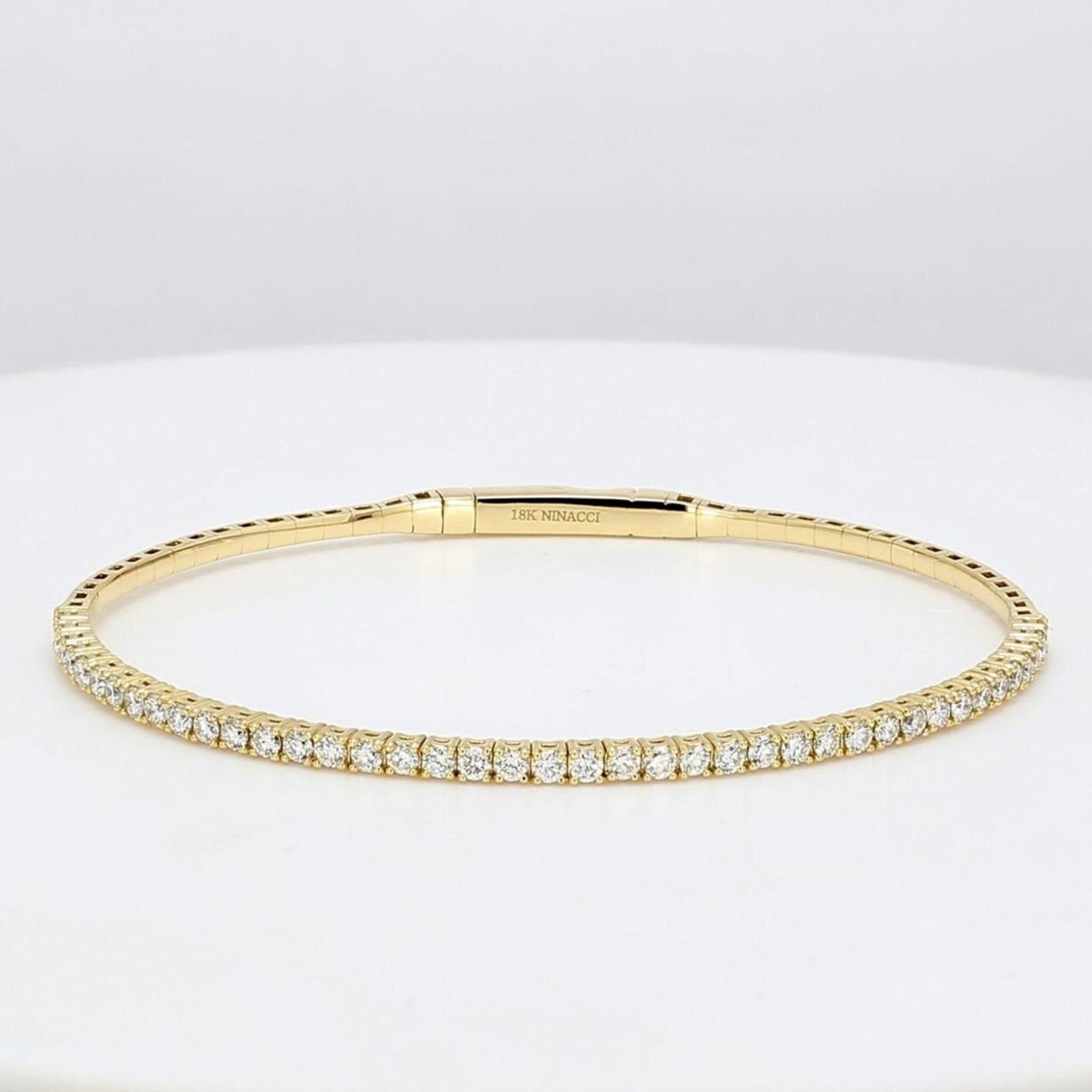Ninacci 18K Yellow Gold Prong-Set Diamond Oval Bangle - 1.03 Carat Total Diamond Weight Elegance
