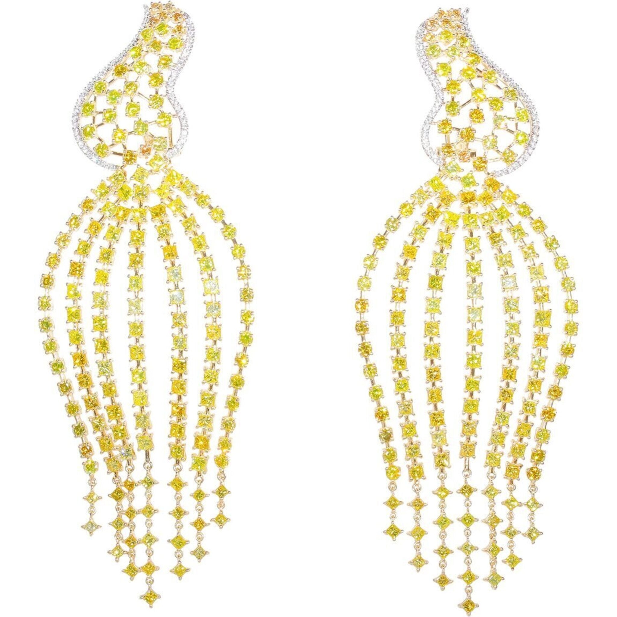 Ninacci 18K Yellow Gold Vintage Chandelier Earrings with Fancy Yellow Princess Cut Diamonds - D20.24 Carat Total Diamond Weight