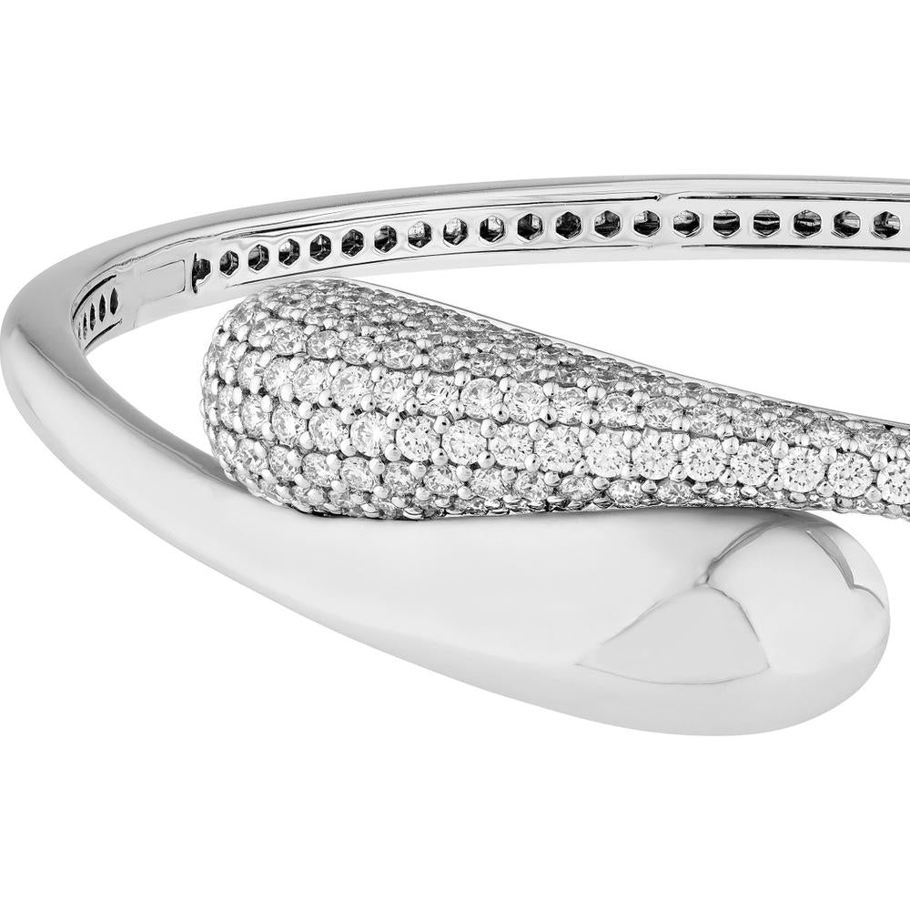Olas d'Oro - 14K White Gold Diamond Pave Teardrop Bangle - 2.18 Carat Total Diamond Weight
