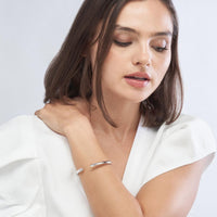 Olas d'Oro - 14K White Gold Open Polished 5mm Bangle with Hinge Closure - 10g Average Weight