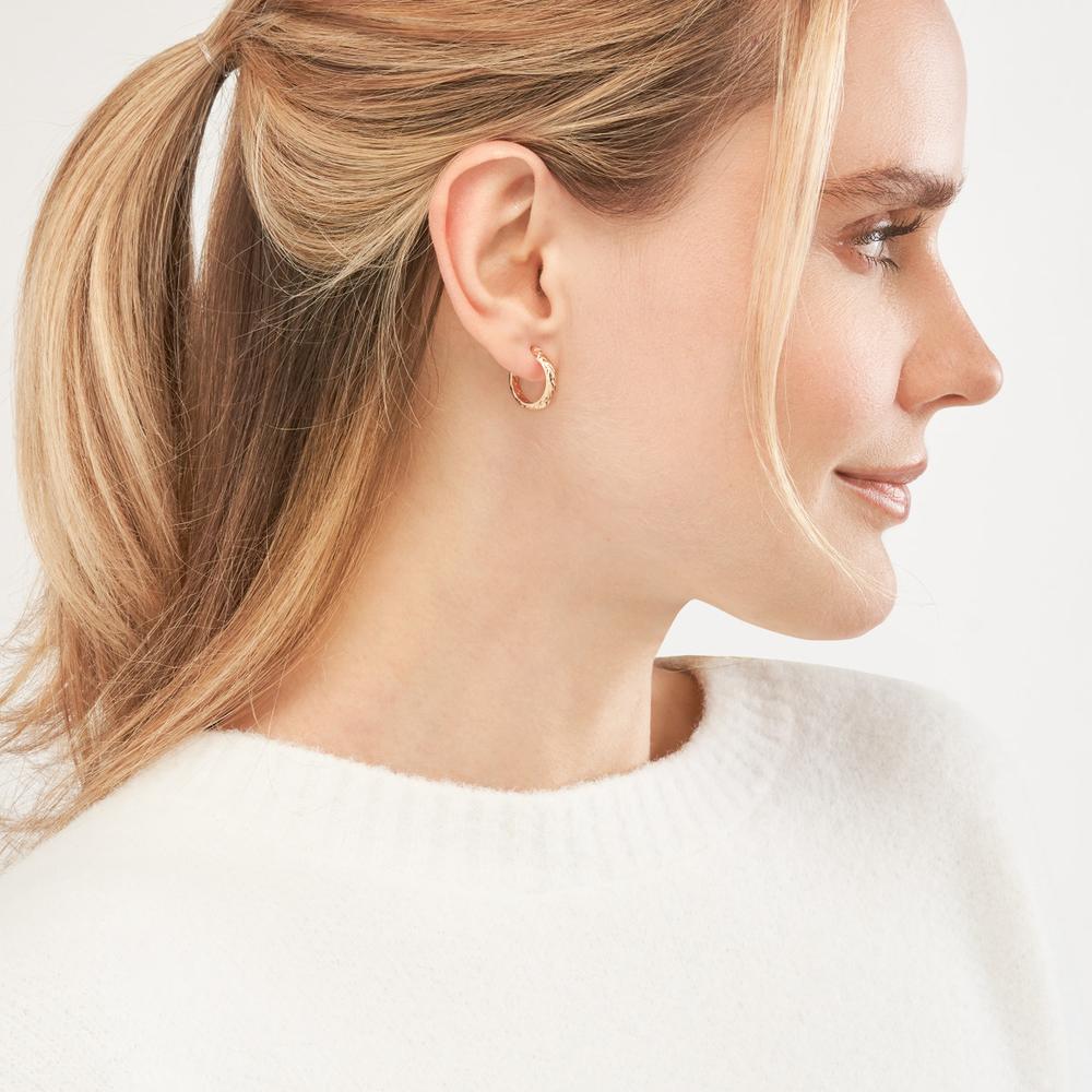 Olas d'Oro - 14K Yellow Gold 15mm Diamond-Cut Hoop Earrings 1.00 Grams