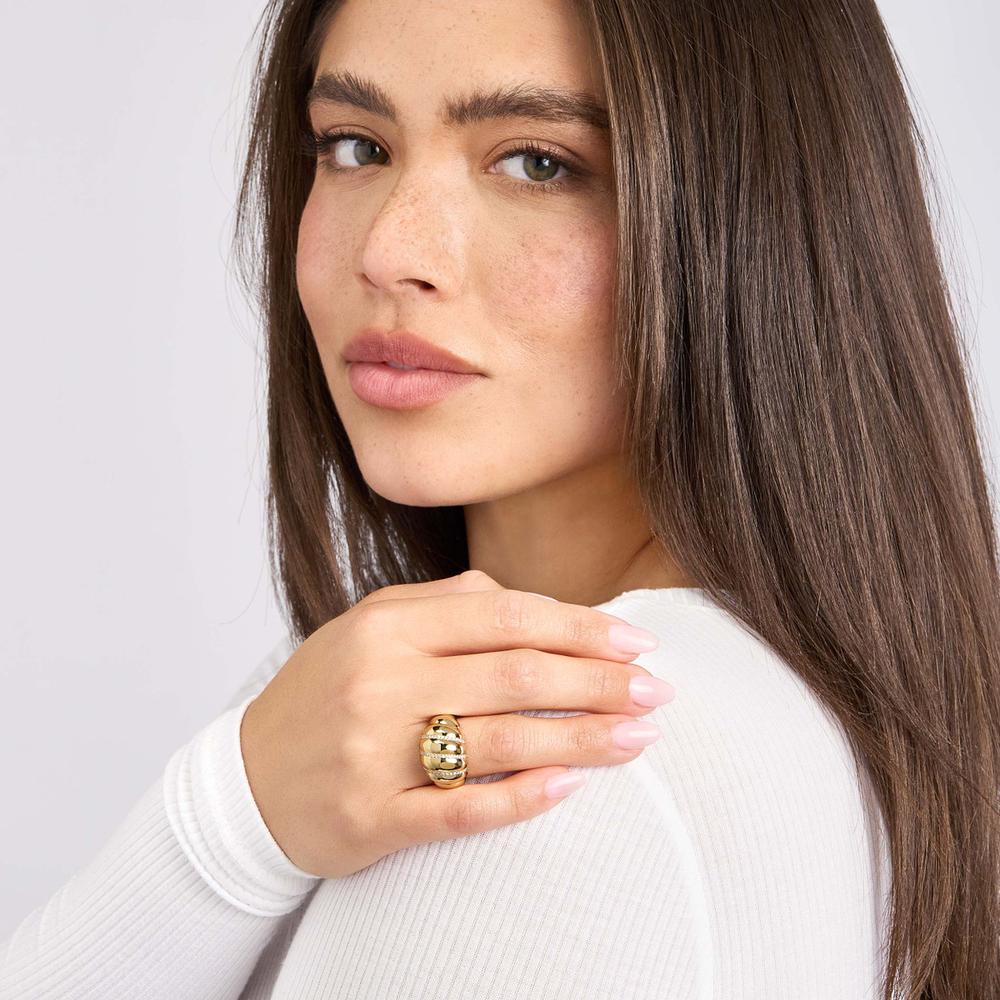 Olas d'Oro - 14K Yellow Gold Diamond Twisted Dome Ring - 0.28 Carat Total Diamond Weight