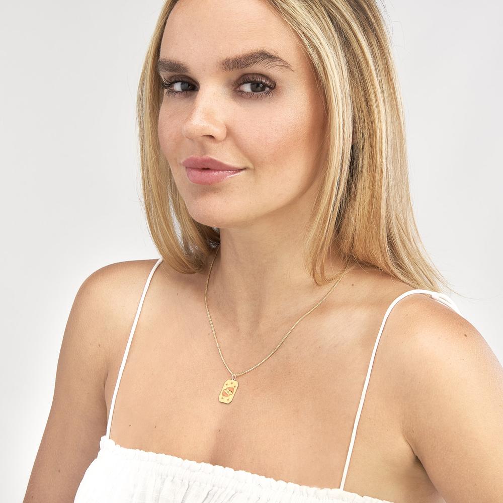 Olas d'Oro - 14K Yellow Gold Engraved Pisces Zodiac Pendant - 1.71g Weight