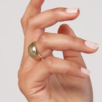 Olas d'Oro - 14K Yellow Gold Graduated Narrow Dome Signet Ring - Size 7 - 3.40g