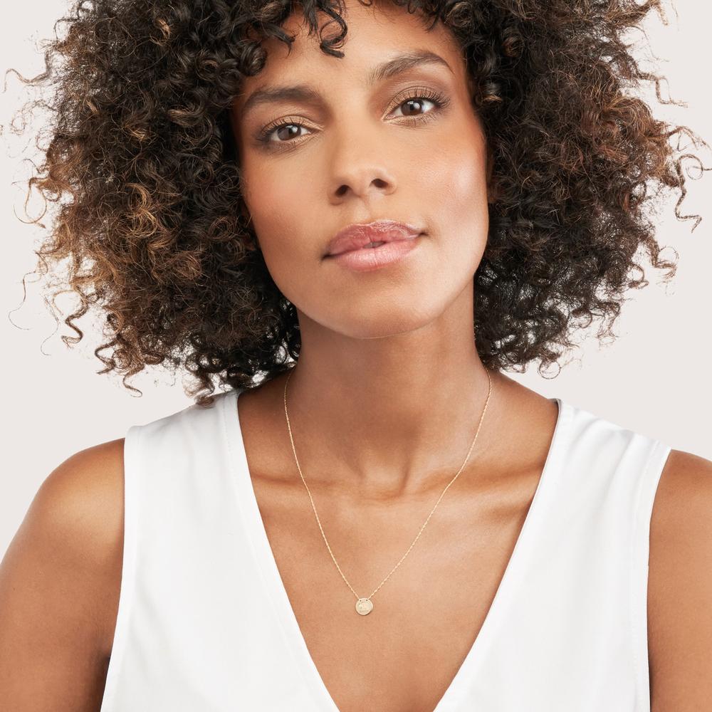 Olas d'Oro - 14K Yellow Gold Mama Bear Etched Disc Pendant Necklace with Adjustable Chain