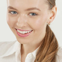 Olas d'Oro - 14K Yellow Gold Medium Ribbed Polished Huggie Hoops - 2.30g Total Weight