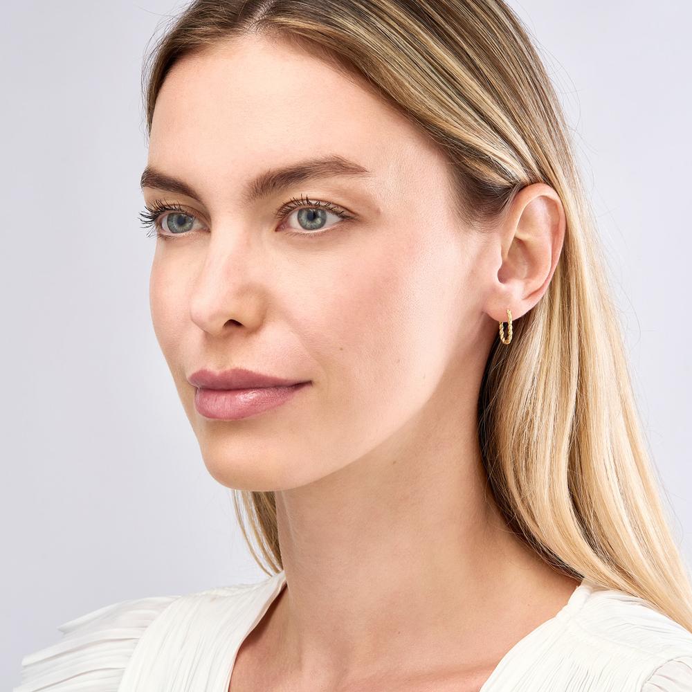 Olas d'Oro - 14K Yellow Gold Oval Twist Hoop Earrings - 1.80g Total Weight