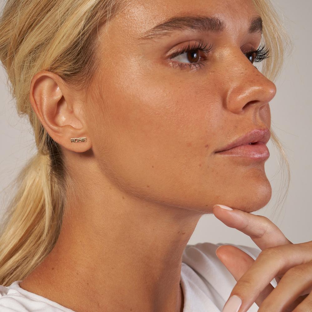 Olas d'Oro - 14K Yellow Gold Personalized Block Nameplate Stud Earrings - Custom Engraving Available