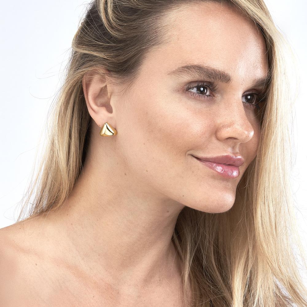 Olas d'Oro - 14K Yellow Gold Polished Triangular Stud Earrings - 3.11g Total Weight