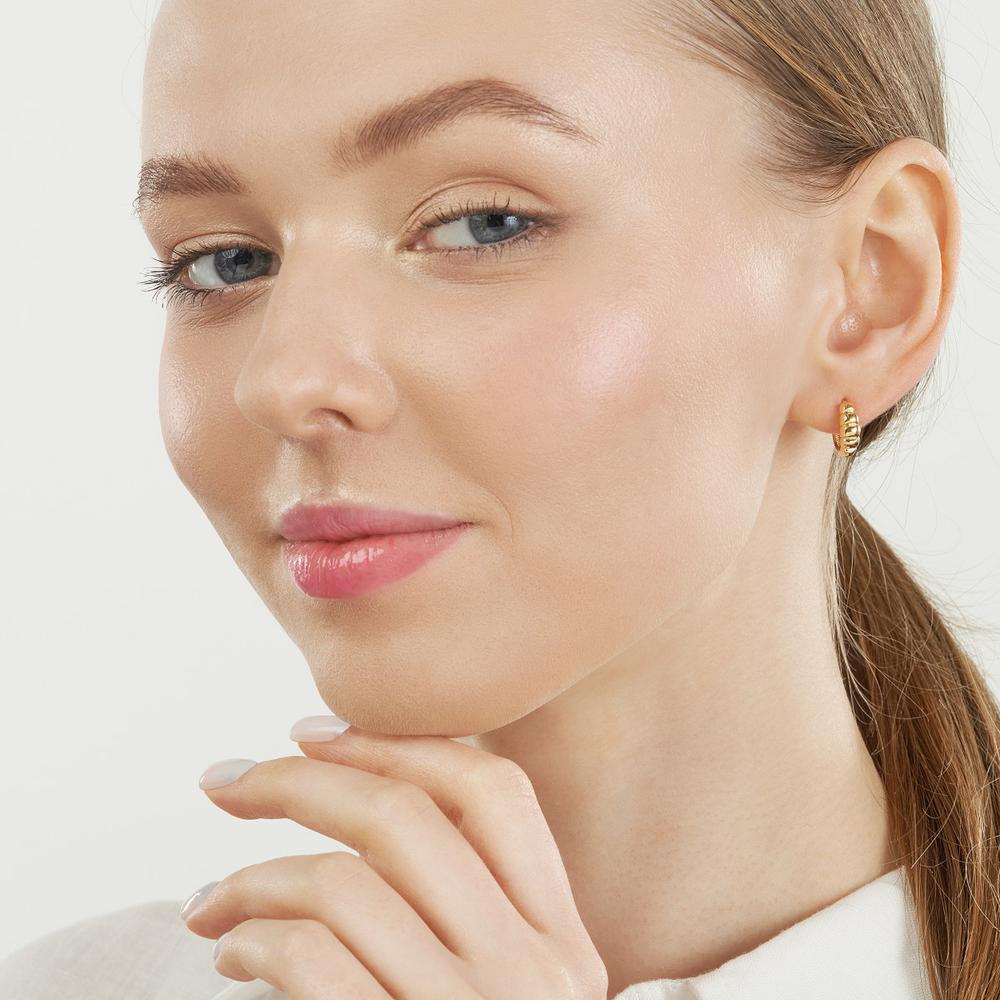 Olas d'Oro - 14K Yellow Gold Puffy Polished Hoops - 13.50mm Diameter, Hinge Closure