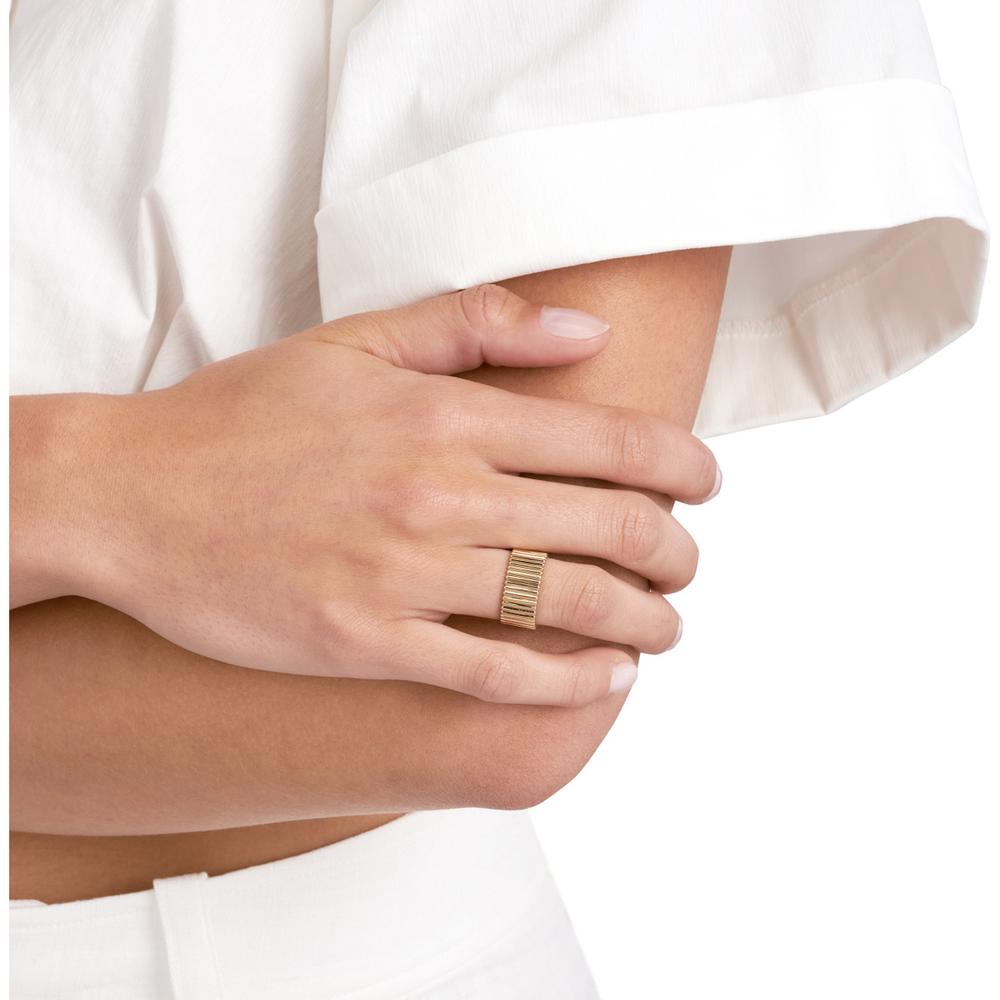 Olas d'Oro - 14K Yellow Gold Ribbed Cigar Wide Band Ring - Size 8, 6.07 Grams