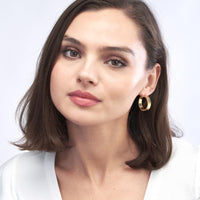 Olas d'Oro - 14K Yellow Gold Textured 20mm Round Hoop Earrings with Hinge Closure - 3.00 Grams Total Weight