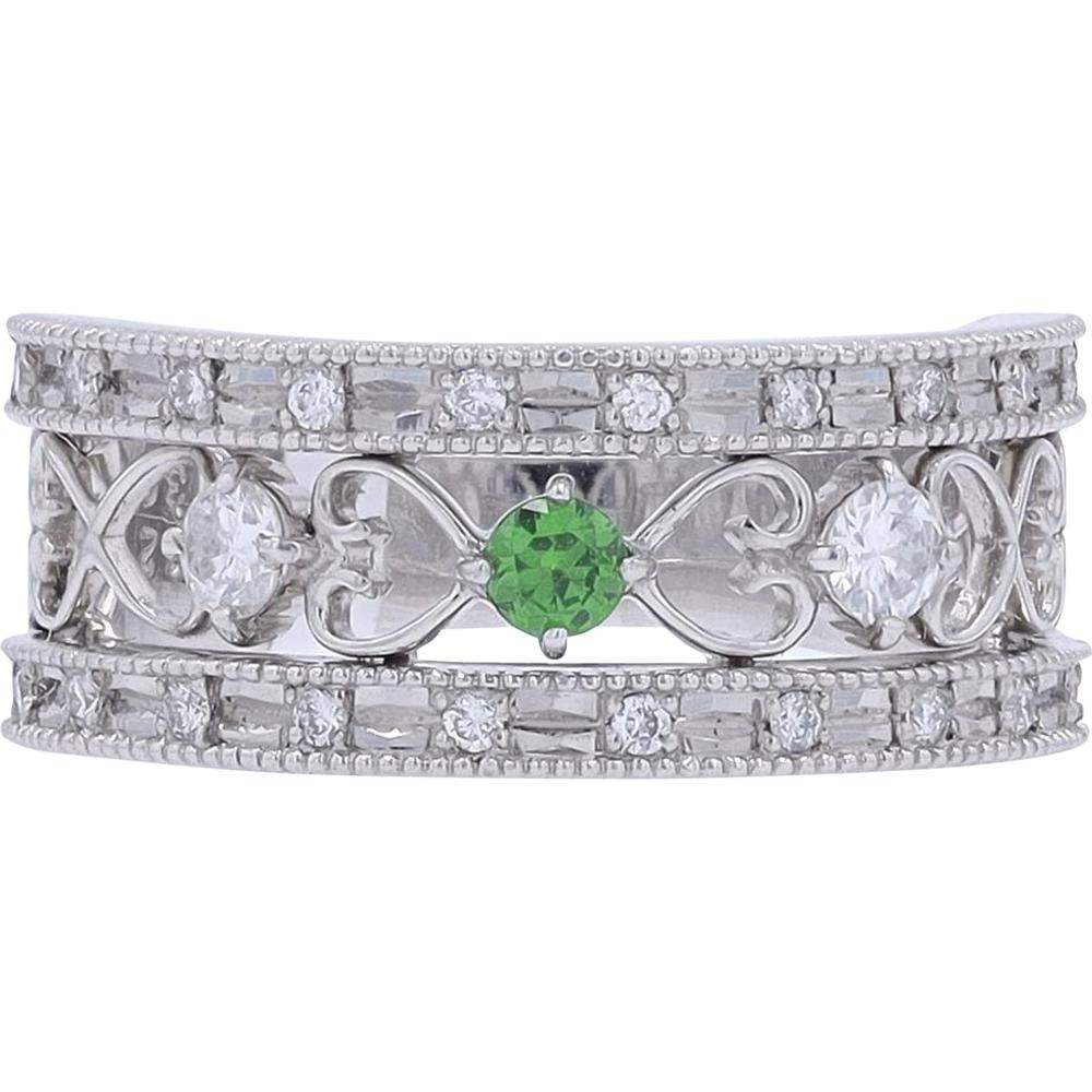 Platinum 0.12 Carat Tsavorite Center & 0.30 Carat Diamond Ring - Elegant Platinum Band with Tsavorite and Diamonds