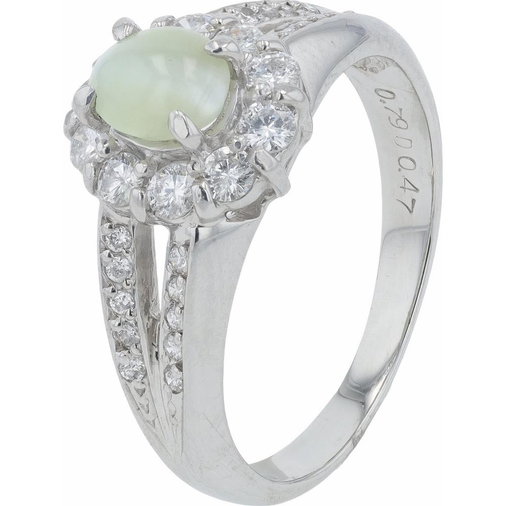 Platinum 0.79 Carat Cat's Eye Oval Ring with 0.47 Carat Diamond Halo