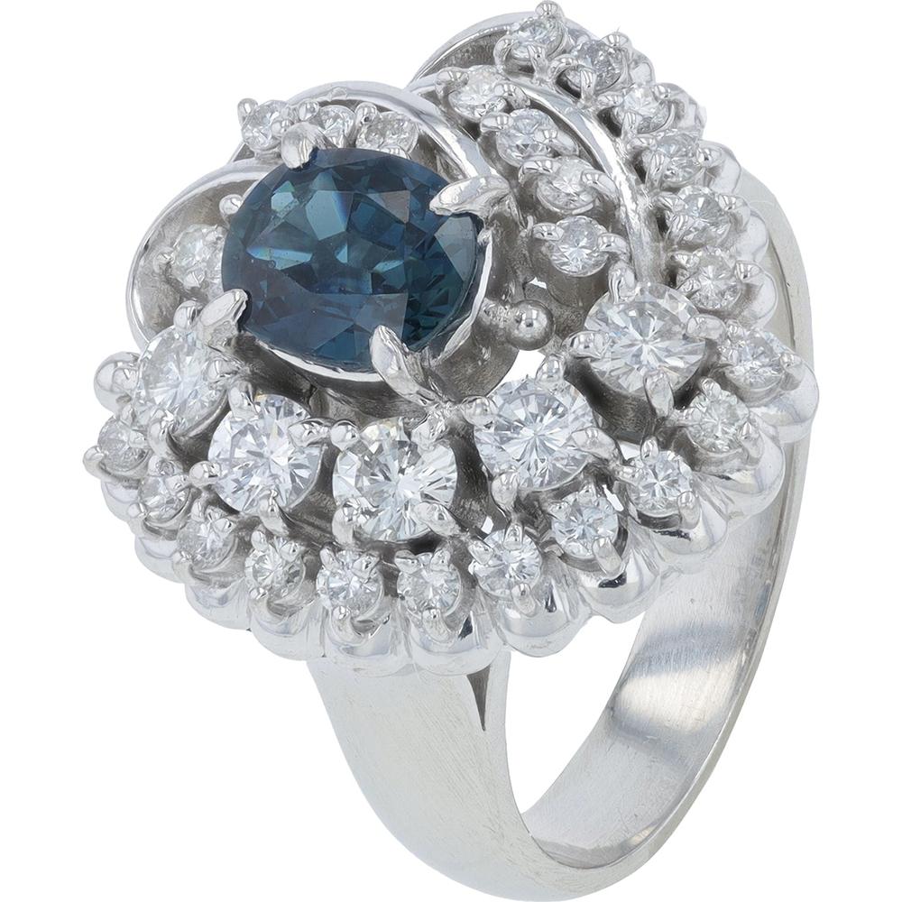Platinum 0.92 Carat Oval Sapphire Ring with 0.74 Carat Diamond Halo - Platinum 900