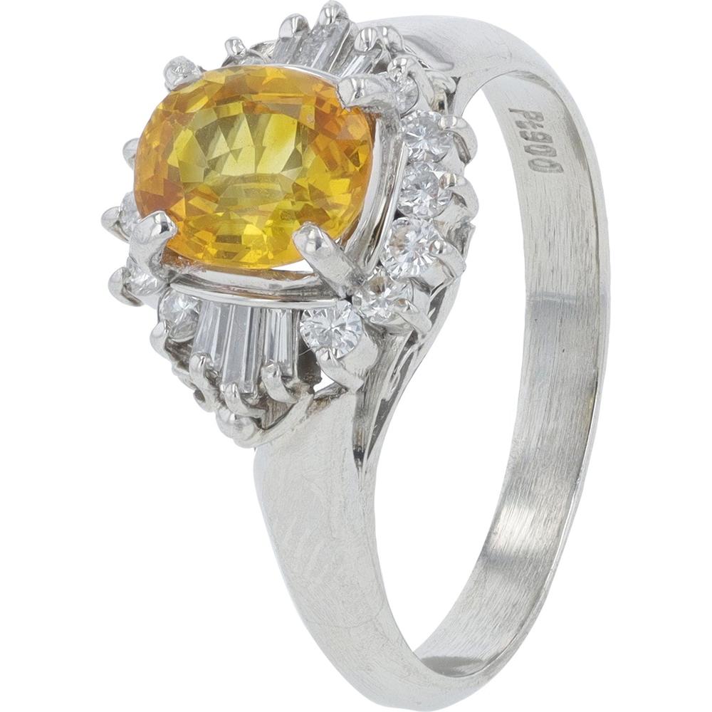 Platinum 1.10 Carat Oval Sri Lanka Yellow Sapphire Ring with 0.28 Carat Total Diamond Weight - GIA Certified
