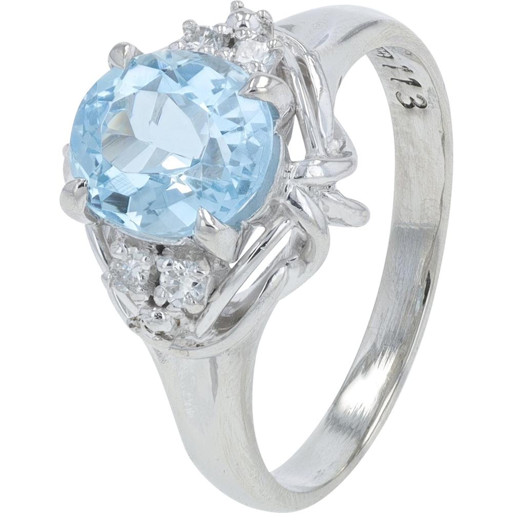 Platinum 1.13 Carat Oval Aquamarine Ring with 0.07 Carat Diamond Accents
