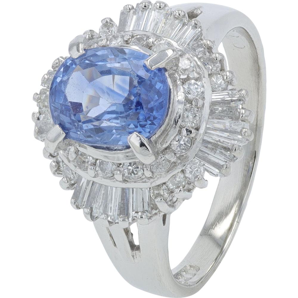 Platinum 1.91 Carat Oval Sapphire Ring with 0.65 Carat Total Diamond Halo - Platinum 900