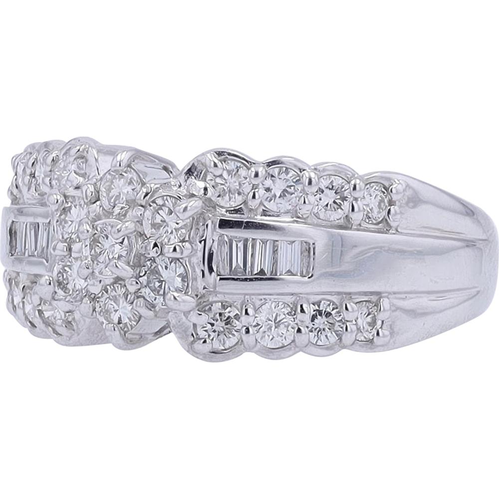 Platinum 1 Carats Diamond Ring with Round Cut Diamonds - 1.00 Carats Total Diamond Weight